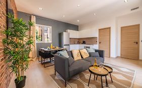 Superbe Appartement Avec Balcon Proche Monaco
